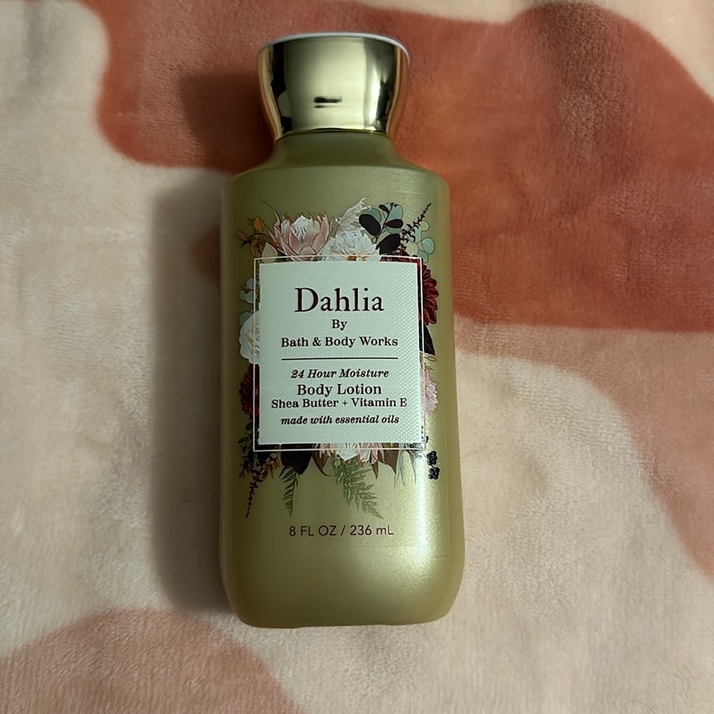 Bath & Body Works Dahlia Body Lotion